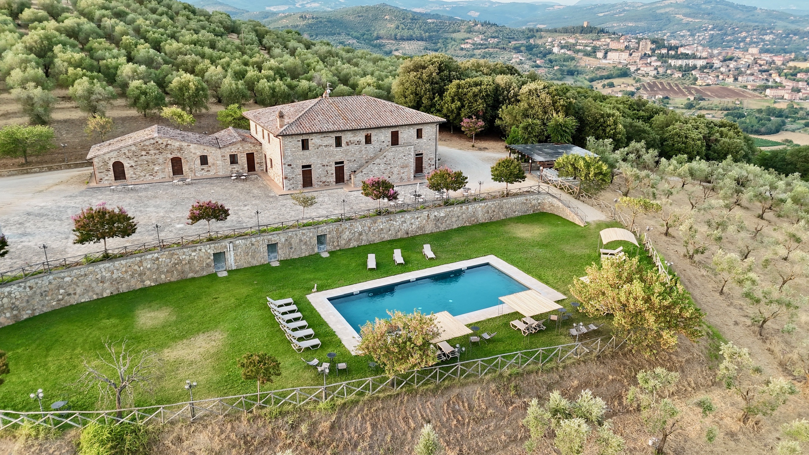 Vista panoramica di Casale Oliveto